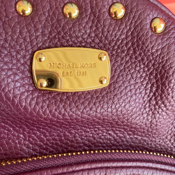 AUTHENTIC MICHAEL KORS WINE BACKPACK - Picture 2 of 4